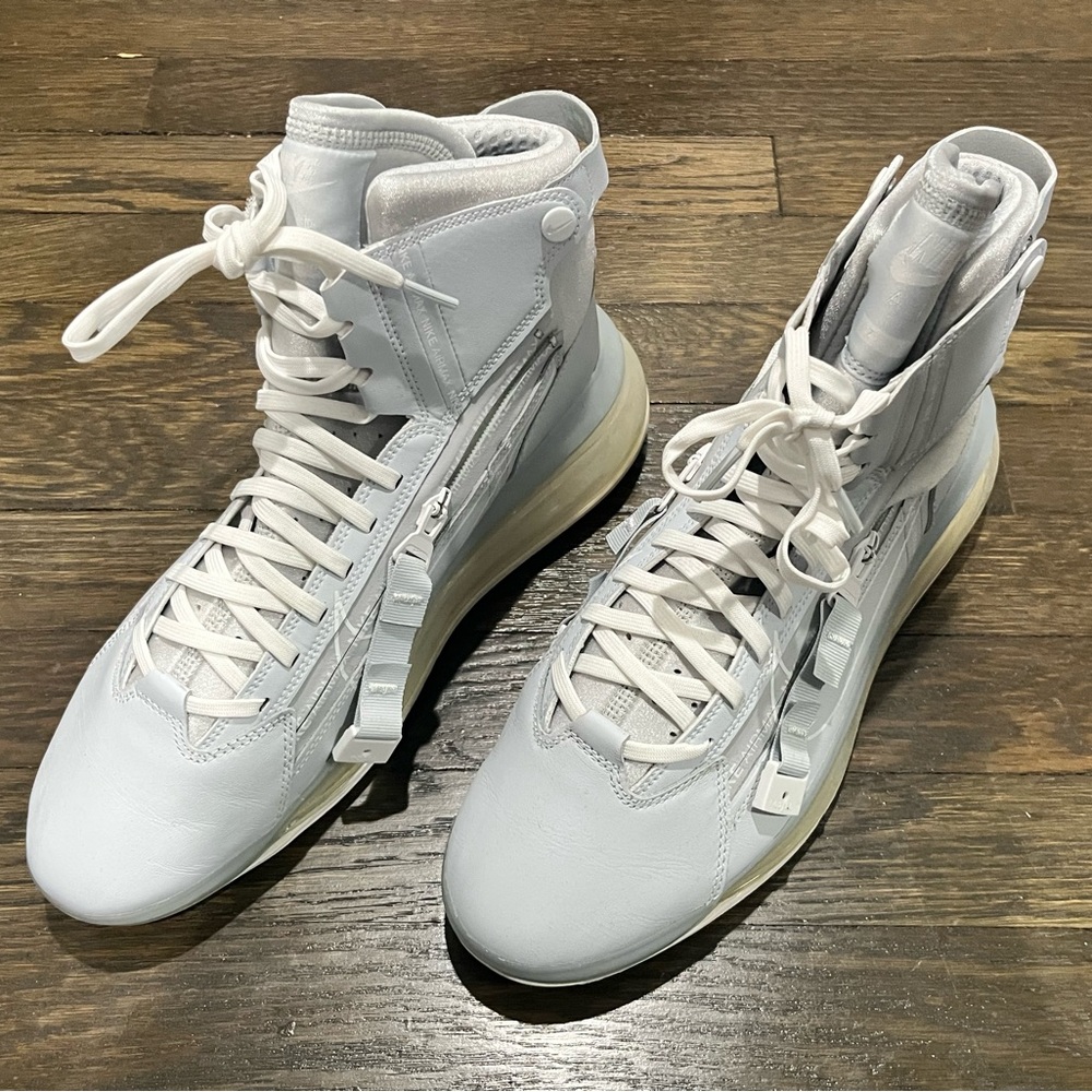 Nike Air Max 720 Saturn